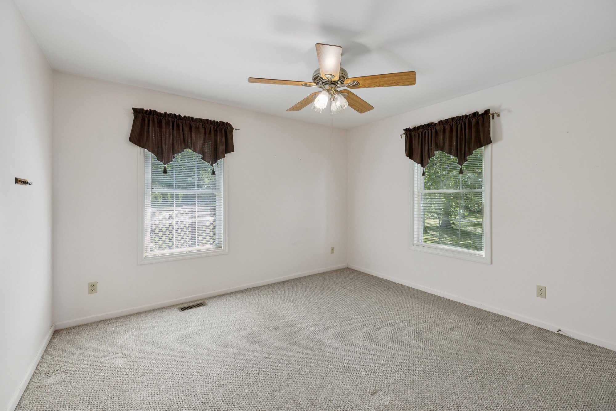 7365 Rowe Gap Road Belvidere, TN 37306 - Photo 36 of 78 a view of an empty room with a window