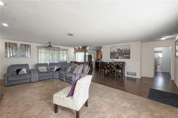 $585,555 | 8841 California, Riverside, CA 92503