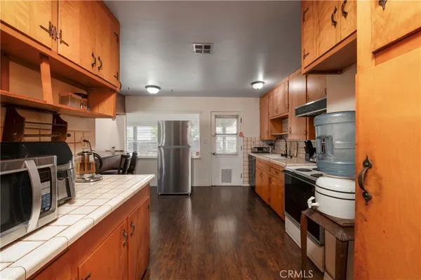 $585,555 | 8841 California, Riverside, CA 92503