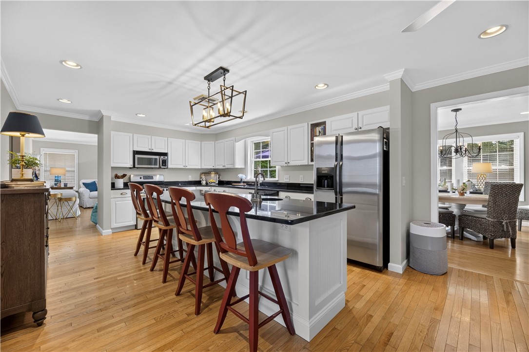 25 Dunns Corner Road Westerly, RI 02891 - Photo 9 of 39