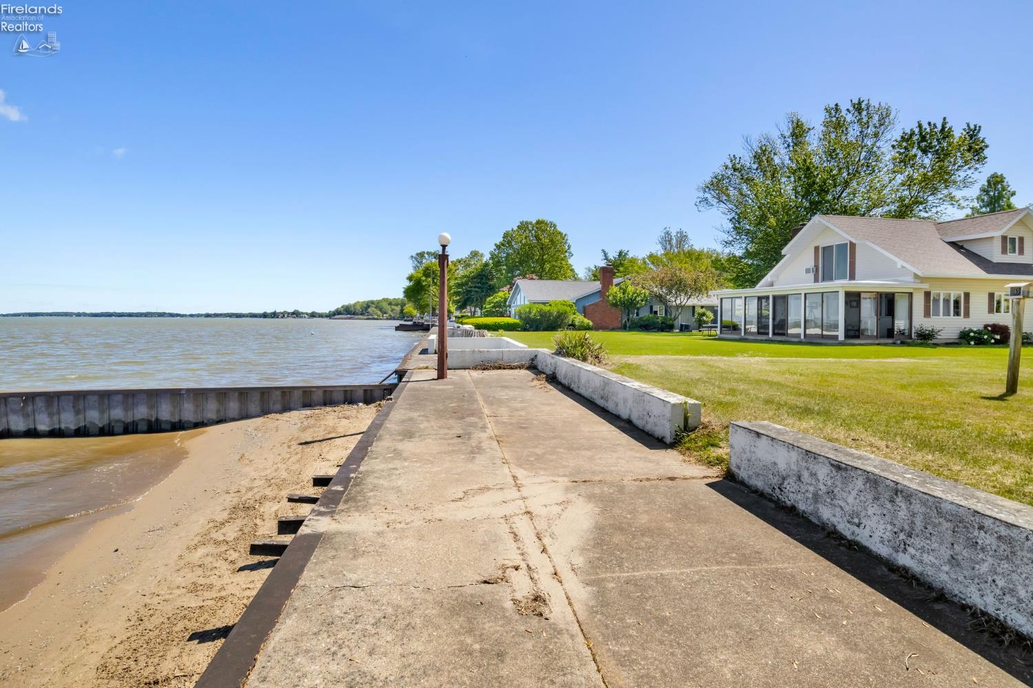 2637 East Sand Road Port Clinton, OH 43452 - Photo 13 of 62 Gallery Image 13