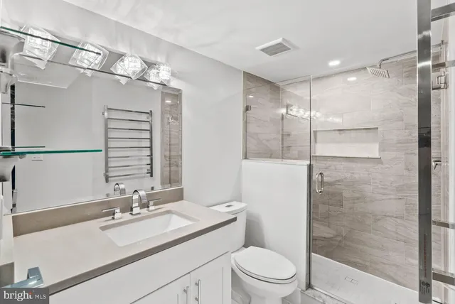 $714,900 | 1401 17th Street Northwest, Unit 302, Washington, DC 20036