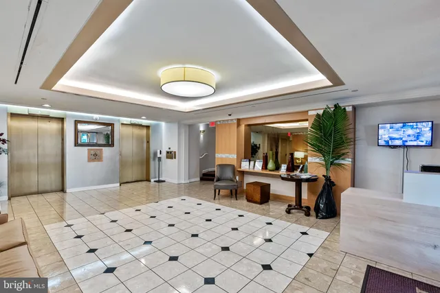 $714,900 | 1401 17th Street Northwest, Unit 302, Washington, DC 20036