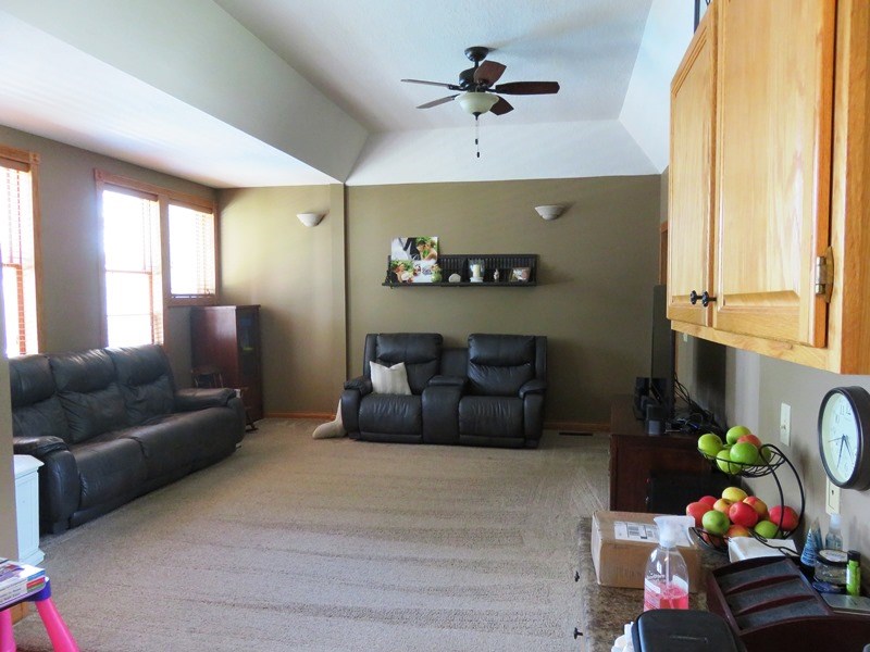 225 North 9th Street Decatur, IN 46733 - Photo 7 of 24