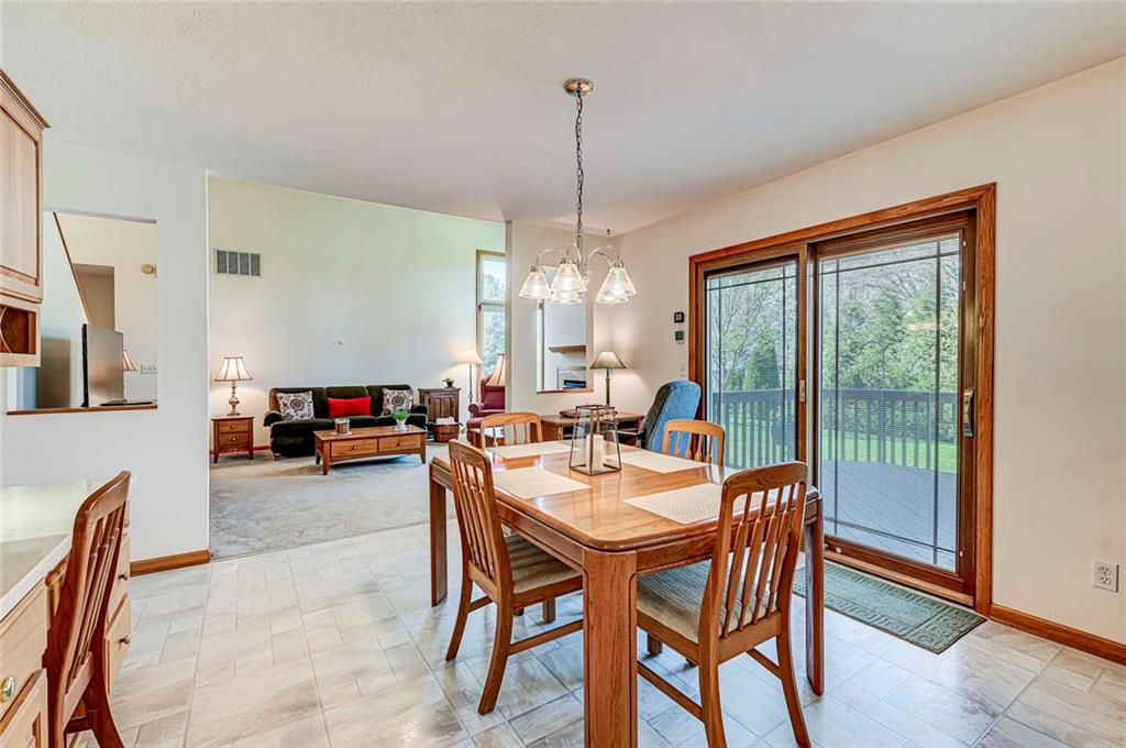2272 Reston Lane Columbus, IN 47203 - Photo 12 of 27 Gallery Image 12