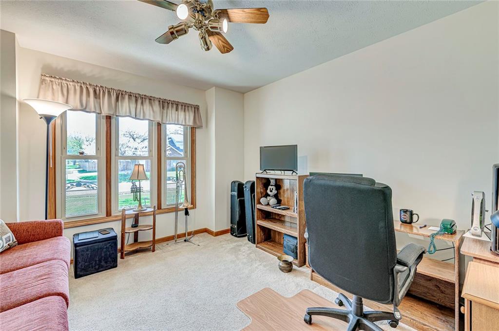 2272 Reston Lane Columbus, IN 47203 - Photo 17 of 27 Gallery Image 17