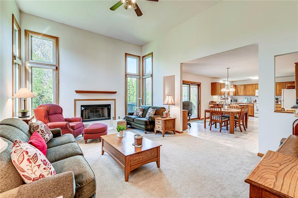 2272 Reston Lane Columbus, IN 47203 - Photo 6 of 27 Gallery Image 6