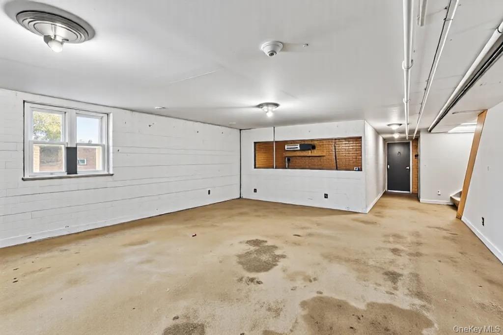 61-12 Main Street Queens, NY 11367 - Photo 11 of 35