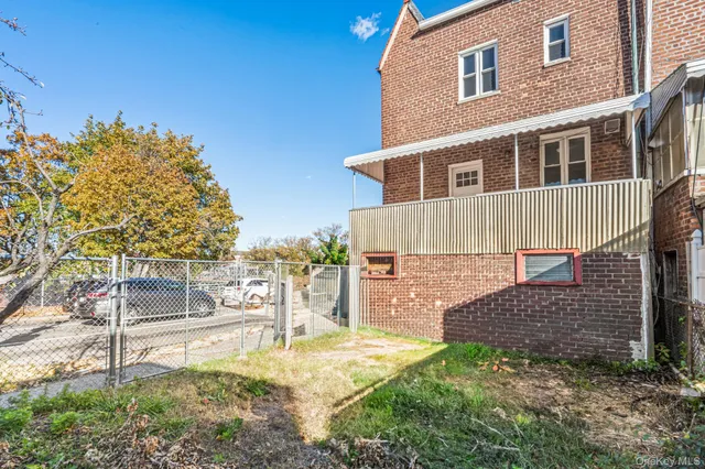 $1,200,000 | 61-12 Main Street | Queensboro Hill