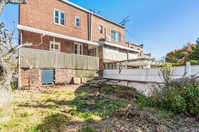 $1,200,000 | 61-12 Main Street | Queensboro Hill