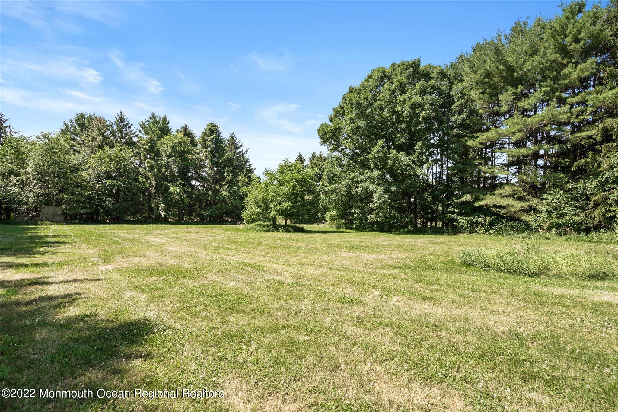 143 Davis Station Road Cream Ridge, NJ 08514 - Photo 23 of 25 Exterior back