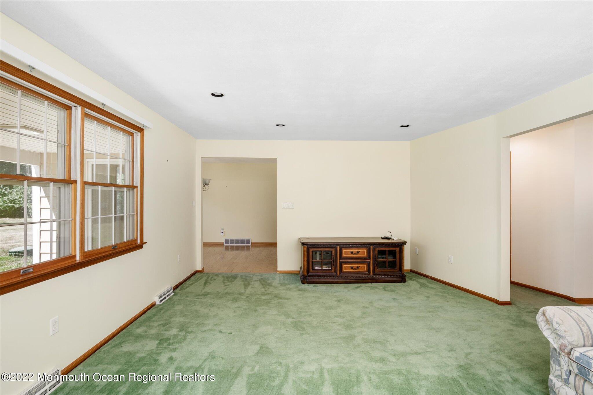143 Davis Station Road Cream Ridge, NJ 08514 - Photo 5 of 25 Family Room