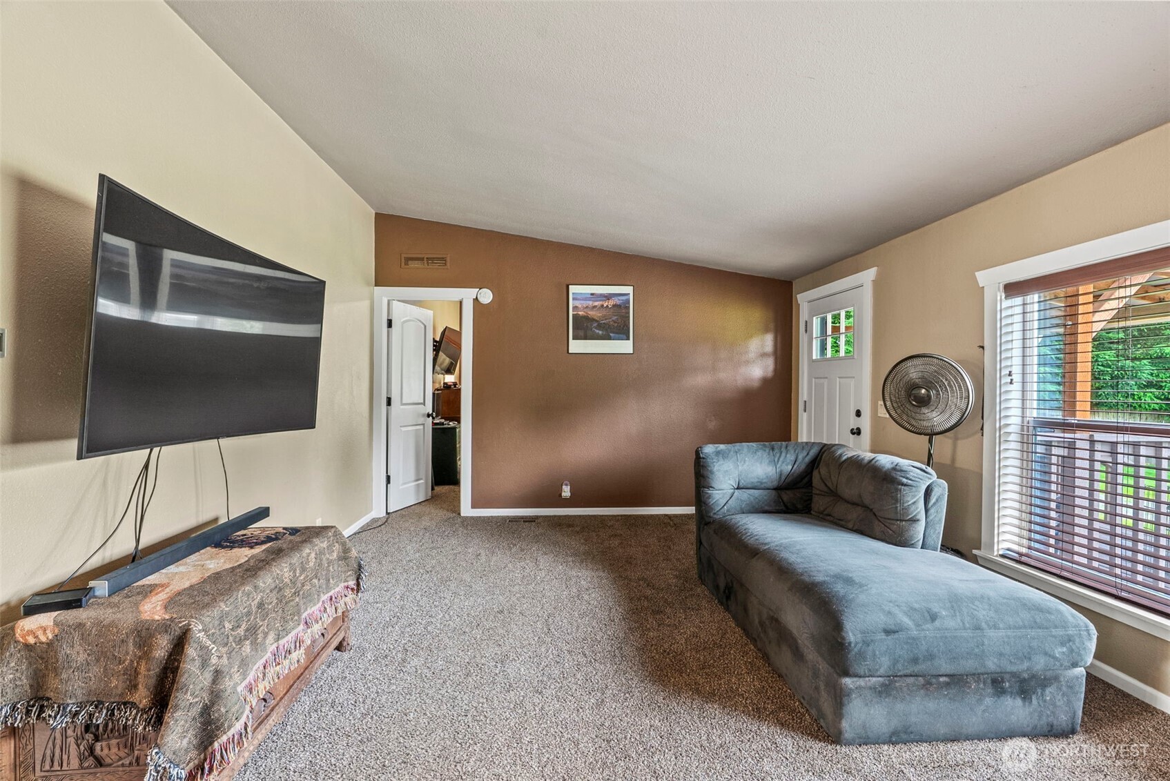 19008 Prairie Street Southwest Rochester, WA 98579 - Photo 13 of 31