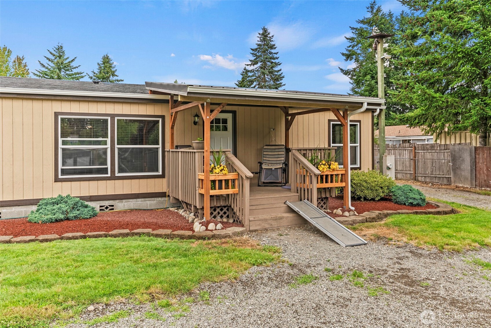 19008 Prairie Street Southwest Rochester, WA 98579 - Photo 3 of 31