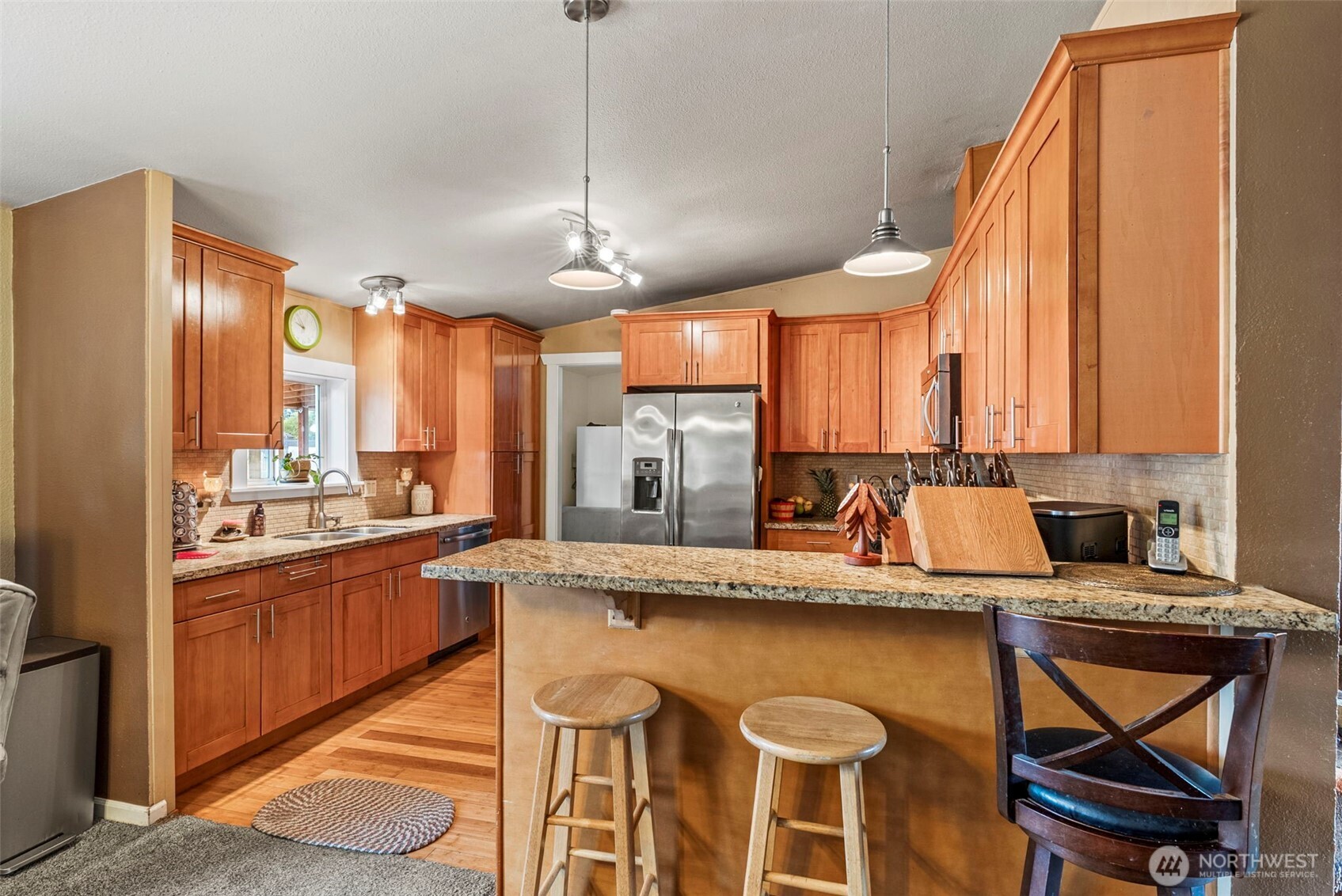 19008 Prairie Street Southwest Rochester, WA 98579 - Photo 6 of 31