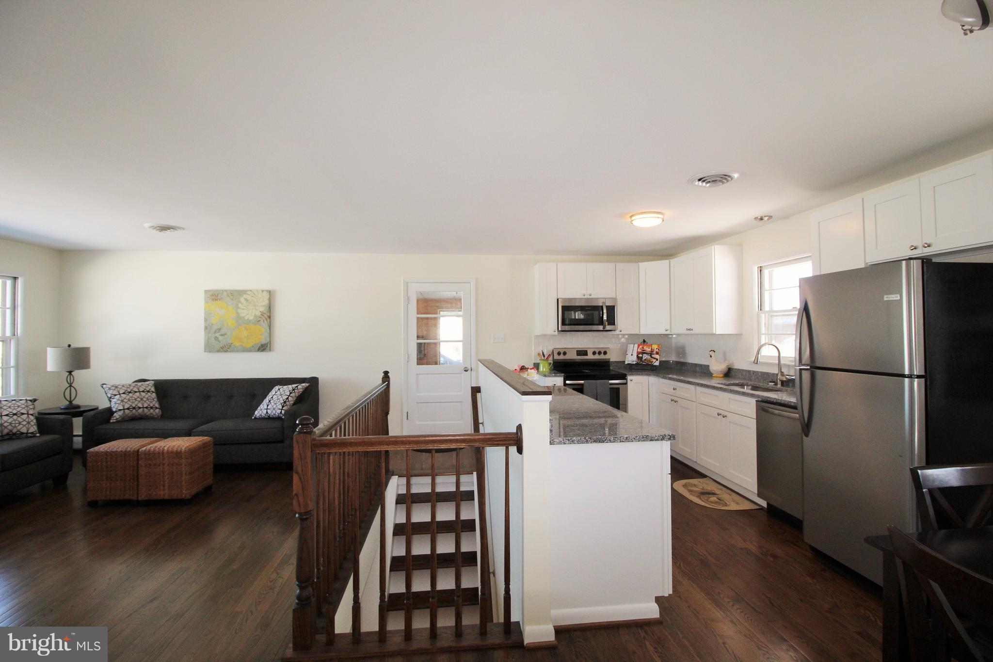 10901 Liberty Road Frederick, MD 21701 - Photo 11 of 38 Beautiful & open, stainless & granite