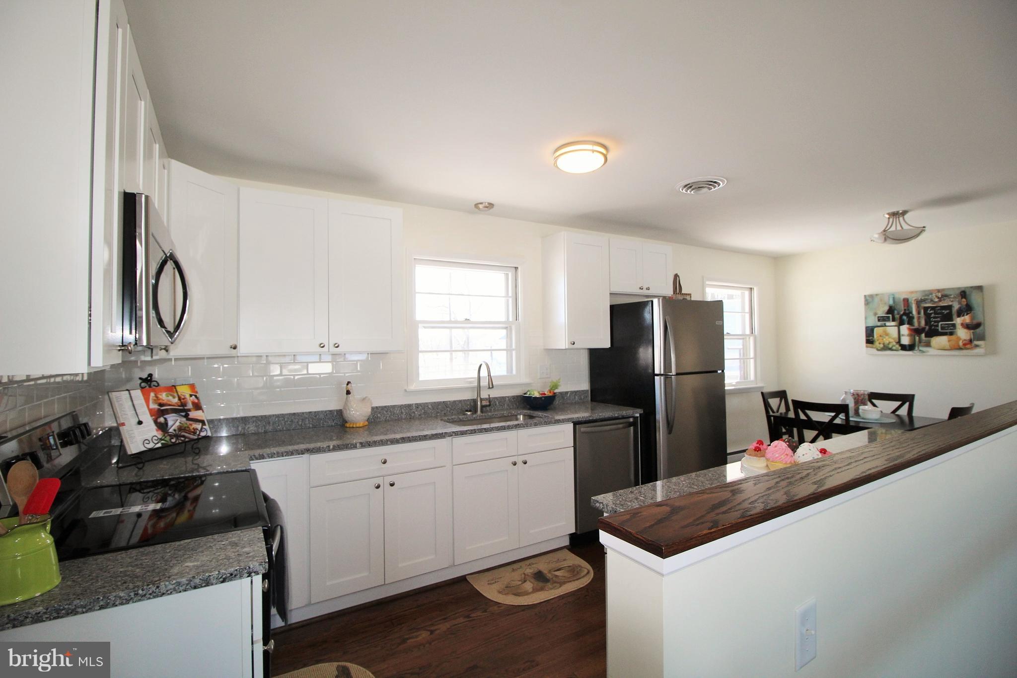 10901 Liberty Road Frederick, MD 21701 - Photo 9 of 38 Open & beautiful, stainless & granite