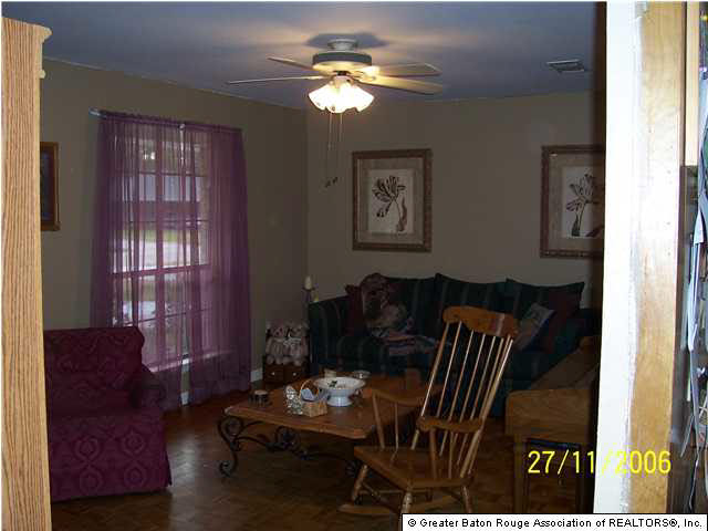 9655 Rustling Oaks Drive Baton Rouge, LA 70818 - Photo 4 of 8 Gallery Image 4