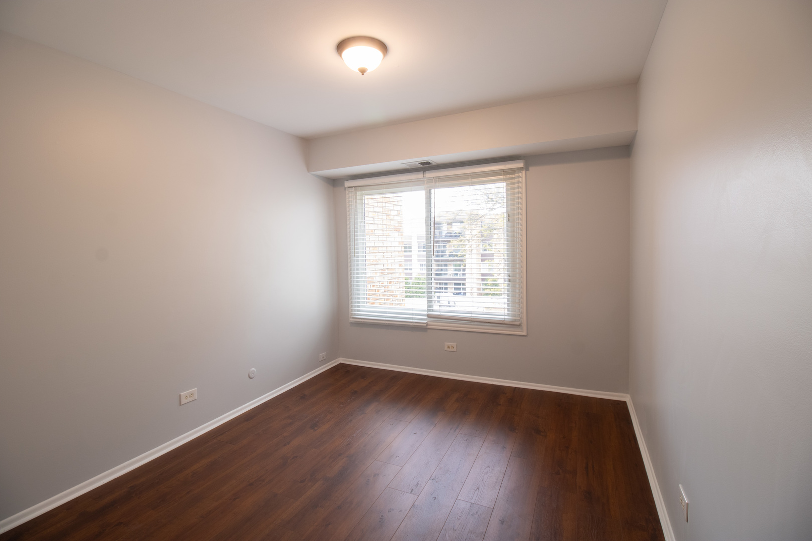502 West Huntington Commons Road, Unit 339 Mount Prospect, IL 60056 - Photo 6 of 11 Gallery Image 6