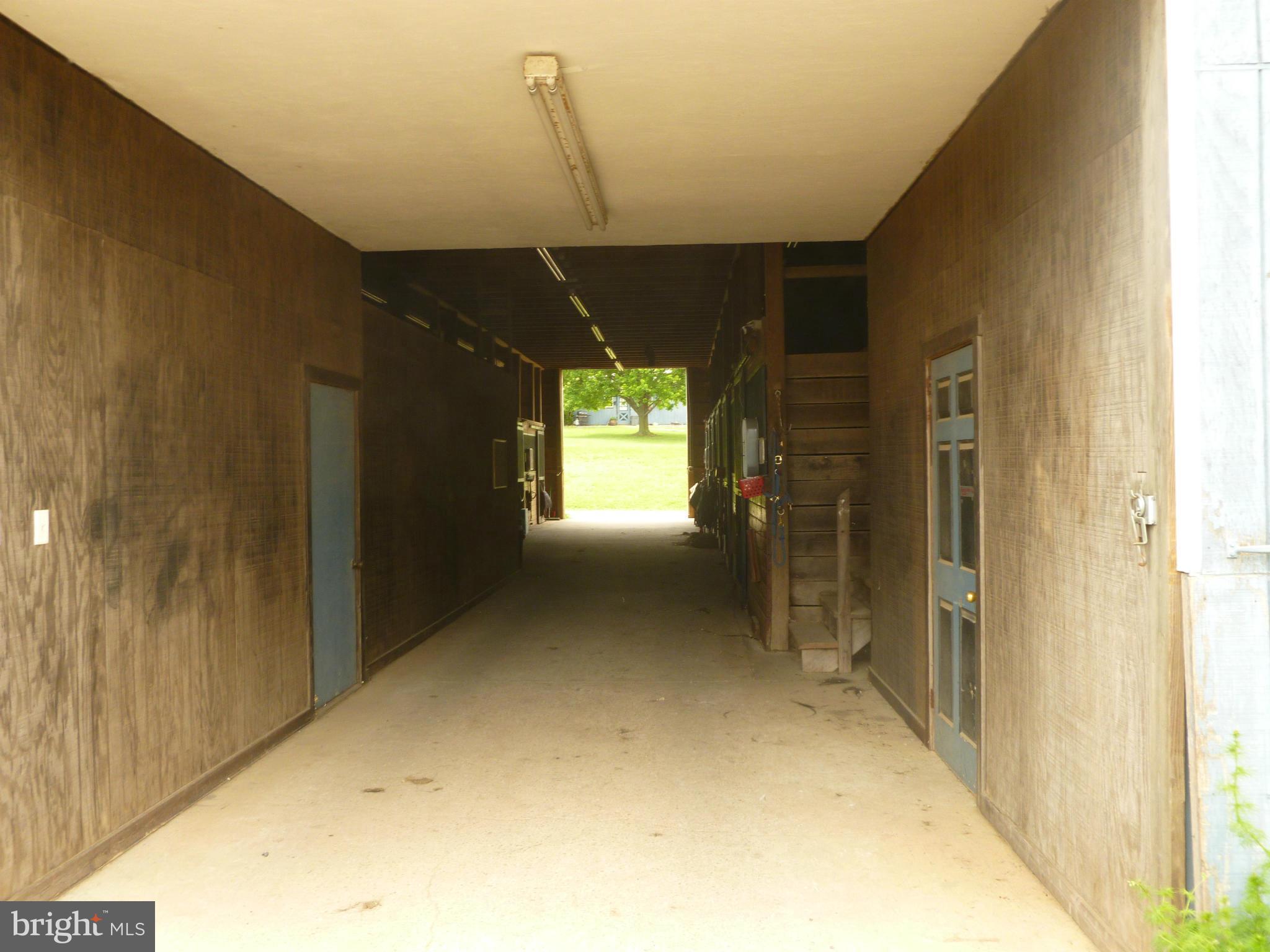 26110 Mullinix Mill Road Damascus, MD 20872 - Photo 17 of 25 Interior (General)