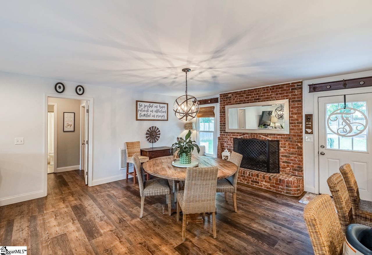 301 Devenger Road Greer, SC 29650 - Photo 11 of 32