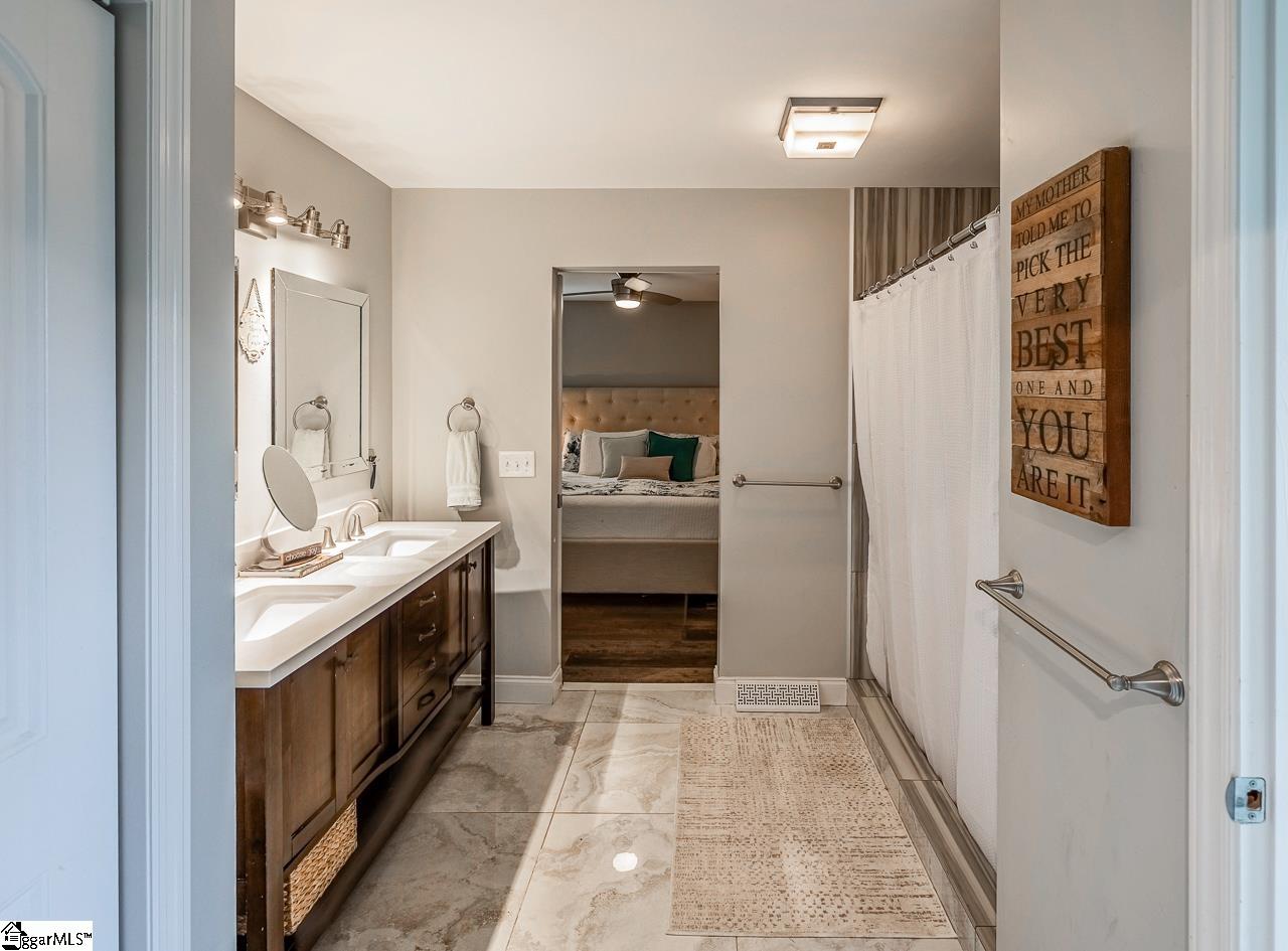 301 Devenger Road Greer, SC 29650 - Photo 17 of 32