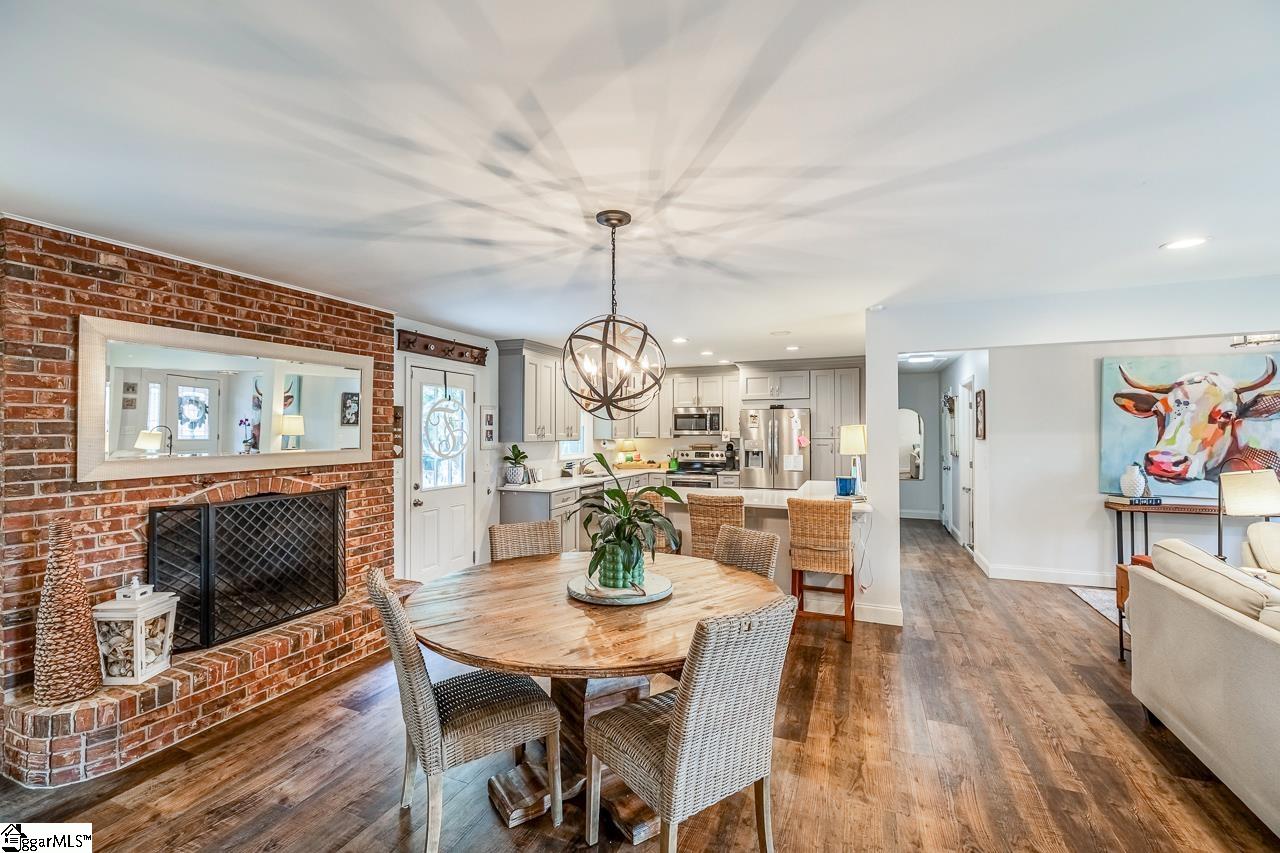 301 Devenger Road Greer, SC 29650 - Photo 10 of 32