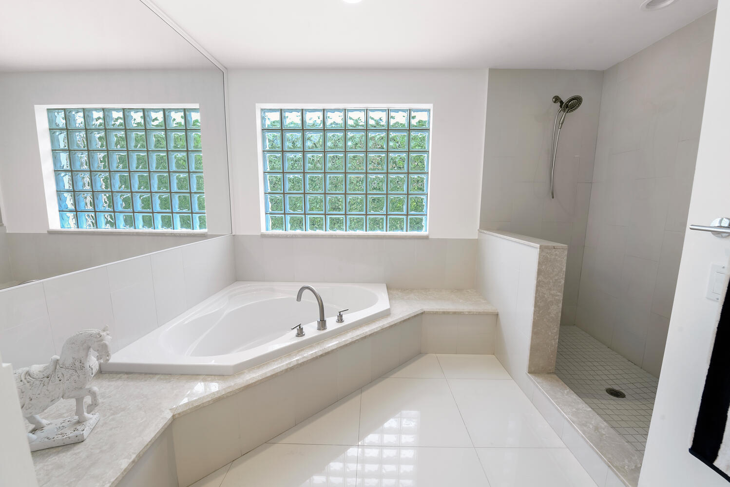 2388 Queen Palm Road Boca Raton, FL 33432 - Photo 13 of 29 2388 Queen Palm Rd Boca Raton