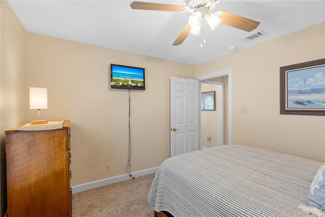 2001 South Mathis Street Rockport, TX 78382 - Photo 17 of 47 Gallery Image 17