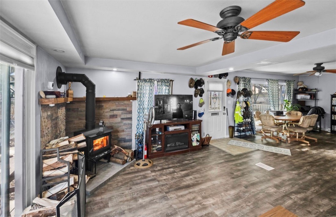 1316 West Sesom Drive Decatur, IL 62521 - Photo 10 of 19 Gallery Image 10