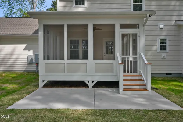 $498,500 | 303 Edgewater Drive, Broadway, NC 27505