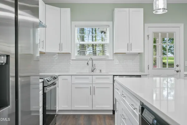 $498,500 | 303 Edgewater Drive, Broadway, NC 27505