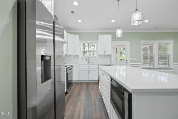 $498,500 | 303 Edgewater Drive, Broadway, NC 27505