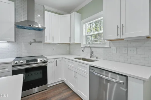 $498,500 | 303 Edgewater Drive, Broadway, NC 27505