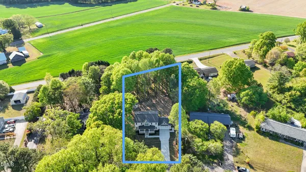 $498,500 | 303 Edgewater Drive, Broadway, NC 27505