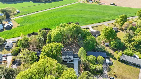 $498,500 | 303 Edgewater Drive, Broadway, NC 27505