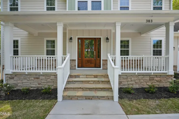 $498,500 | 303 Edgewater Drive, Broadway, NC 27505