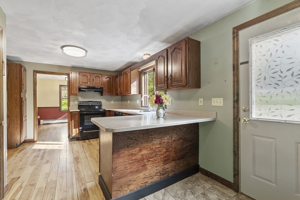 146 Lowell Road Pepperell, MA 01463 - Photo 7 of 35