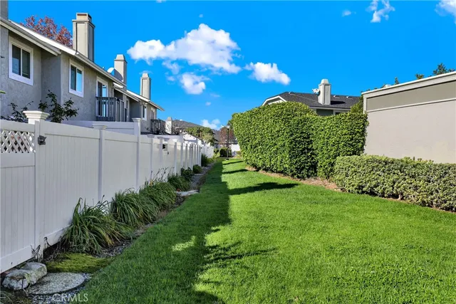 $899,000 | 25061 Silverleaf Lane, Laguna Hills, CA 92653