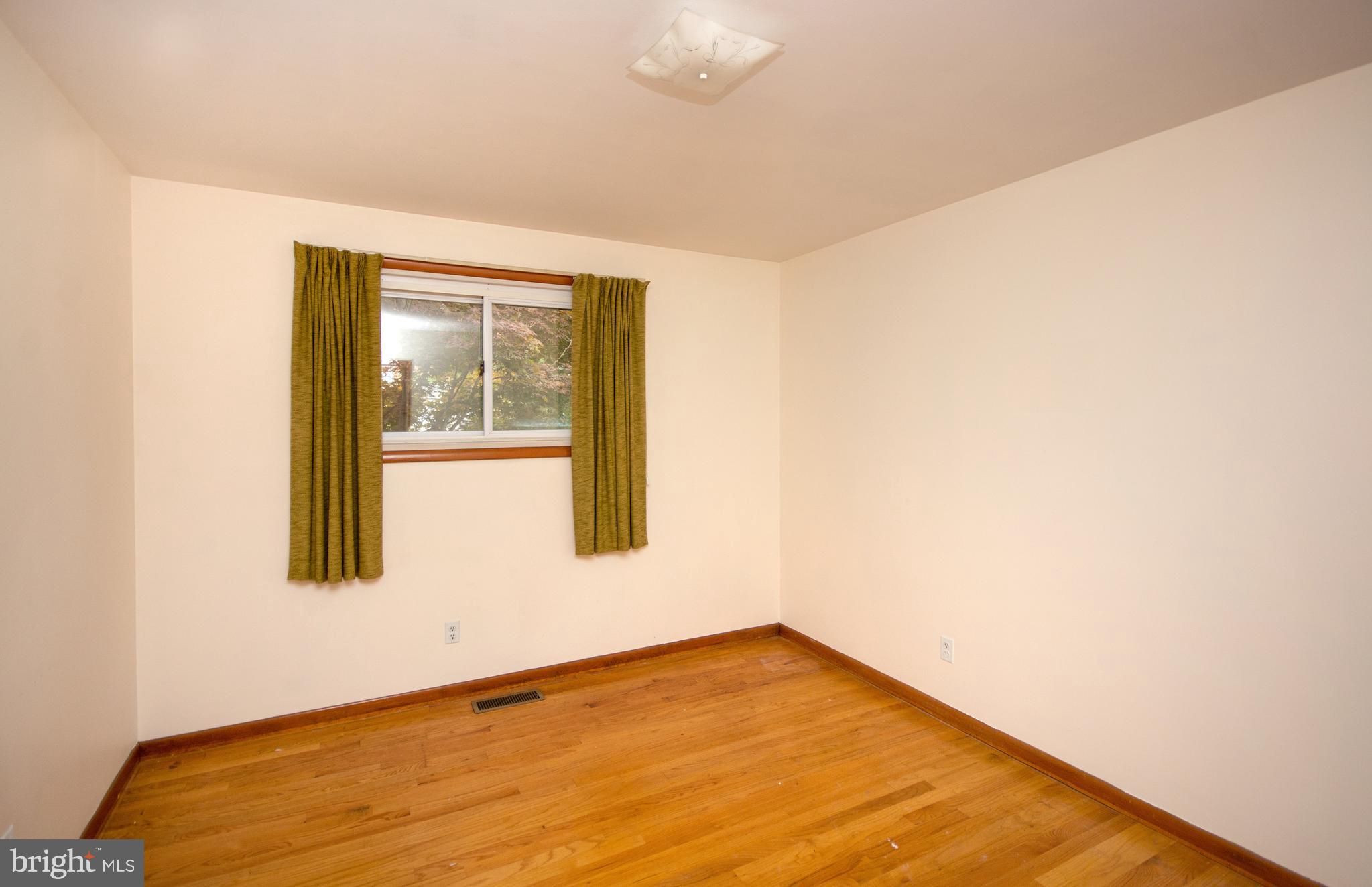 3625 Valley Road Ellicott City, MD 21042 - Photo 15 of 30
