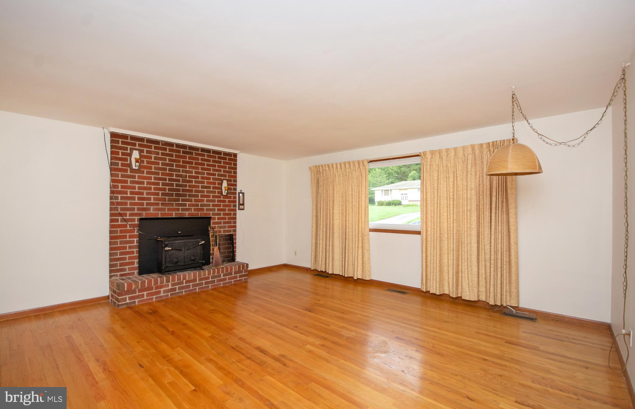 3625 Valley Road Ellicott City, MD 21042 - Photo 5 of 30
