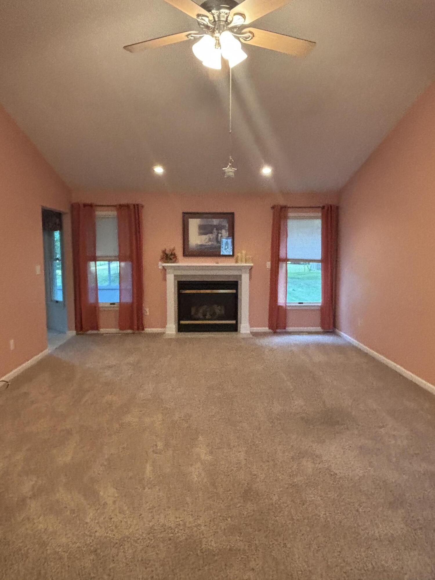 1318 Catsyl Road Jackson, MI 49203 - Photo 9 of 22 IMG_2176