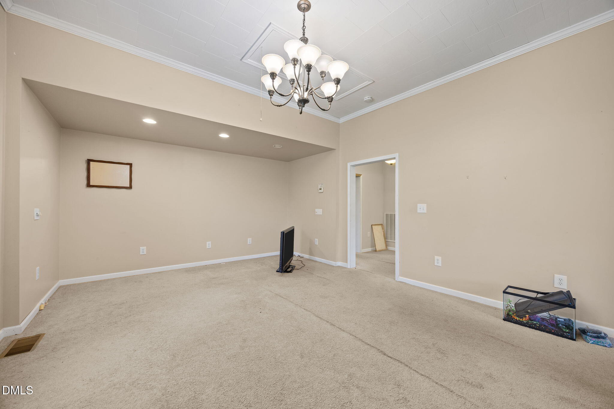 754 5 Points Road Benson, NC 27504 - Photo 12 of 28 30-web-or-mls-IMG_1529