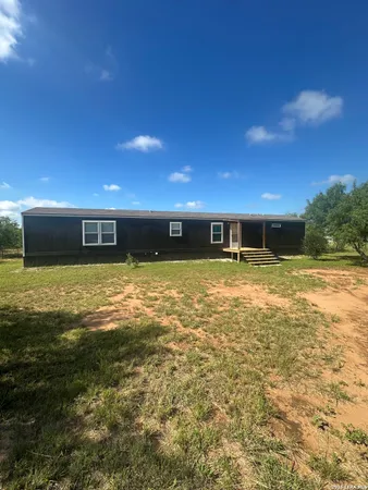 $239,000 | 825 County Road 640, Hondo, TX 78861