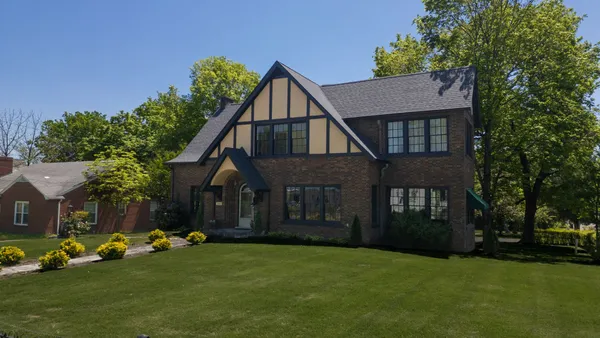 $465,000 | 1007 Poplar Street, Murray, KY 42071