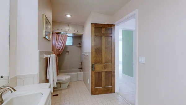 $465,000 | 1007 Poplar Street, Murray, KY 42071
