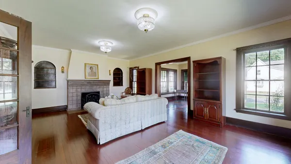 $465,000 | 1007 Poplar Street, Murray, KY 42071