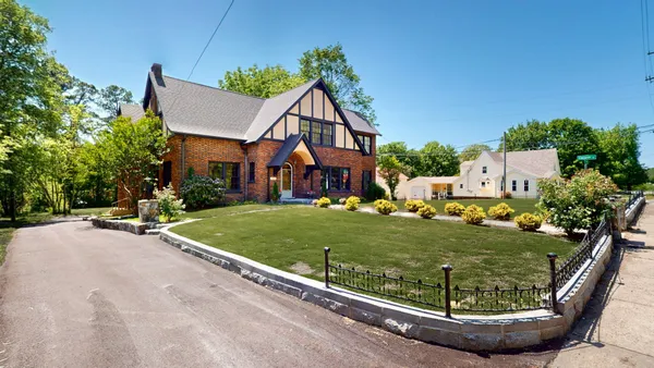 $465,000 | 1007 Poplar Street, Murray, KY 42071