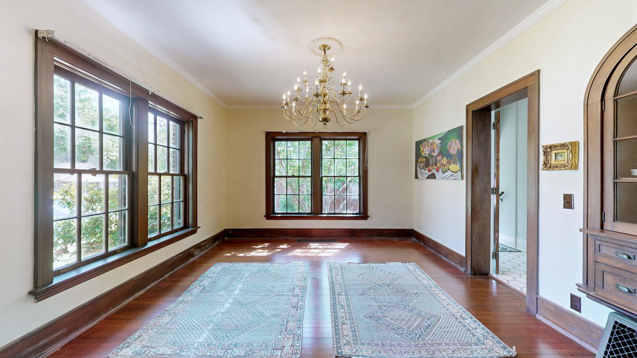 1007 Poplar Street Murray, KY 42071 - Photo 6 of 48 a view of entryway with livingroom