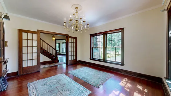 $465,000 | 1007 Poplar Street, Murray, KY 42071